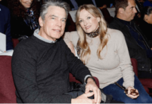 Peter Gallagher Wife Age