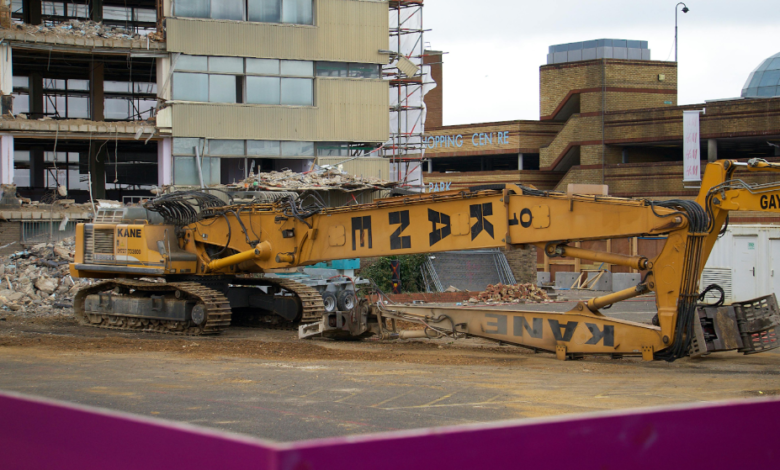 How Excavator Hire Can Improve Your Building Site Management