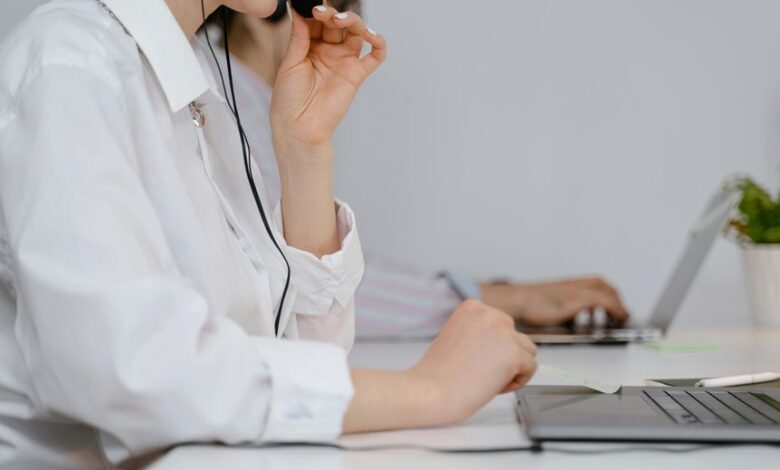 corporate help desk service
