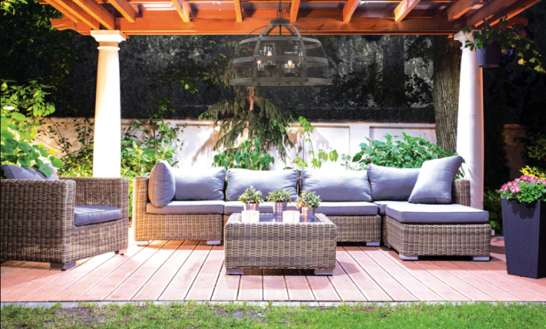 Top Tips for Selecting Durable and Decorative Outdoor Garage Lights
