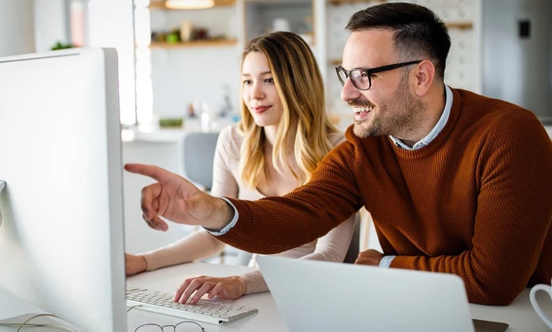 From Trials to Subscriptions: How a SaaS Marketing Agency Converts Users into Loyal Customers