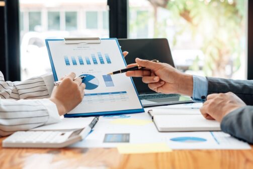 How Implementing a Knowledge Management Strategy Boosts Business Performance?